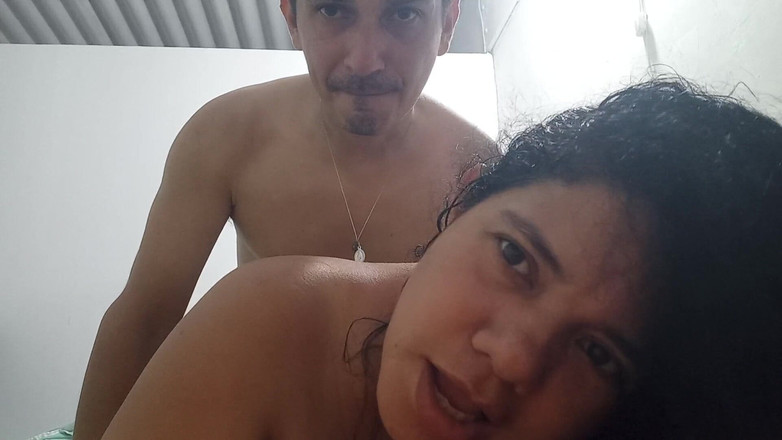 Valkyrieandluigy: Min flickvän är en undergiven slampa prinsessa hon älskar stora kukar och...