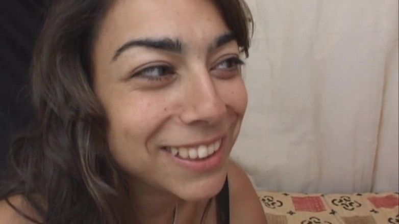 Real Home Made: Morena milf follada anal por dos chicos