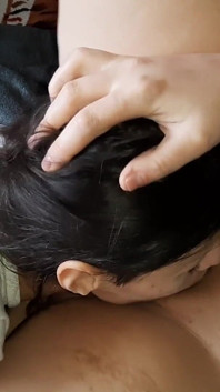 Aku jilat memek ibu tiriku dan masturbasi memekku
