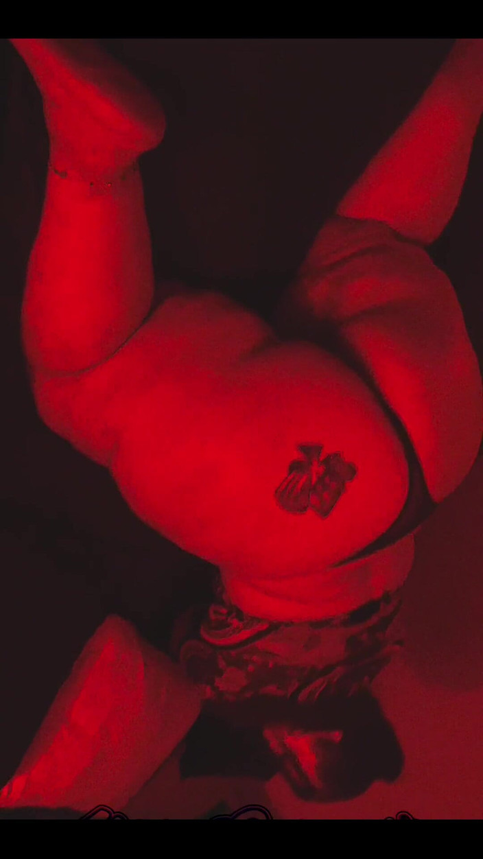 StacXXXs: Nikki a luce rossa torte
