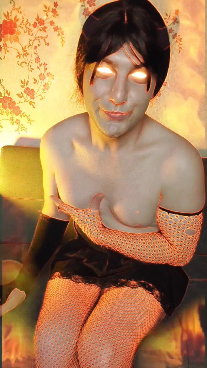 Kitty_Cross: 욕망의 불꽃 : 내면의 불 악마를 해방하고 섹시한 고딕 분위기를 포용!