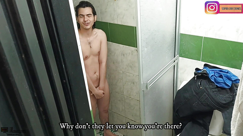 MAFELAGO: Nevlastní sestra saje ptáka a šuká do mrdky ve sprše na...