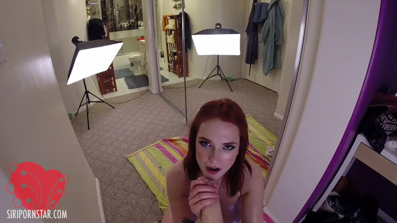 Siri Pornstar: Diễn viên khiêu dâm Siri vú to chơi với một...