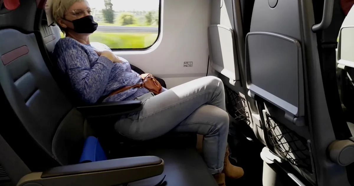 Mature Cunt: Train Crossed Legs Orgasm (Syntribation) | Faphouse