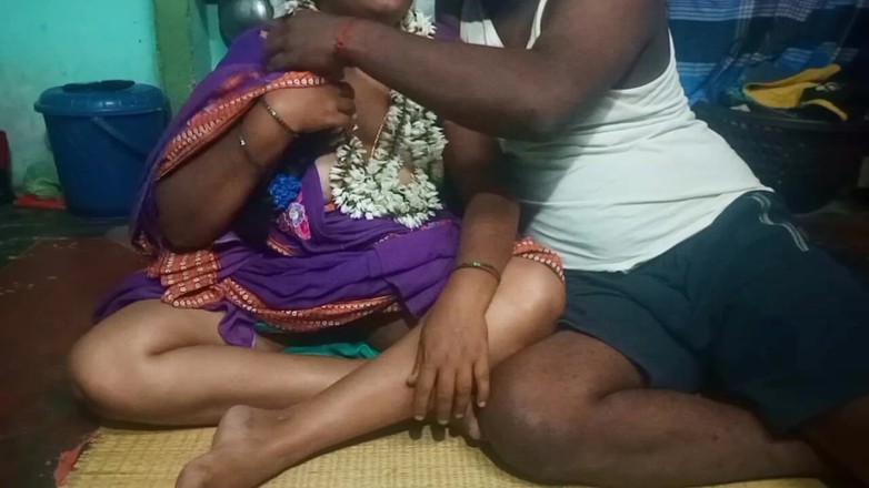 Priyanka314: 印度超级胸部阿姨性爱浪漫