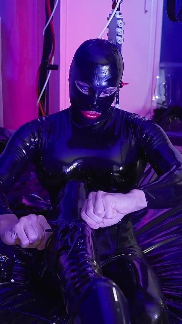 JessicaXD: Latex Doll Milking Training 2