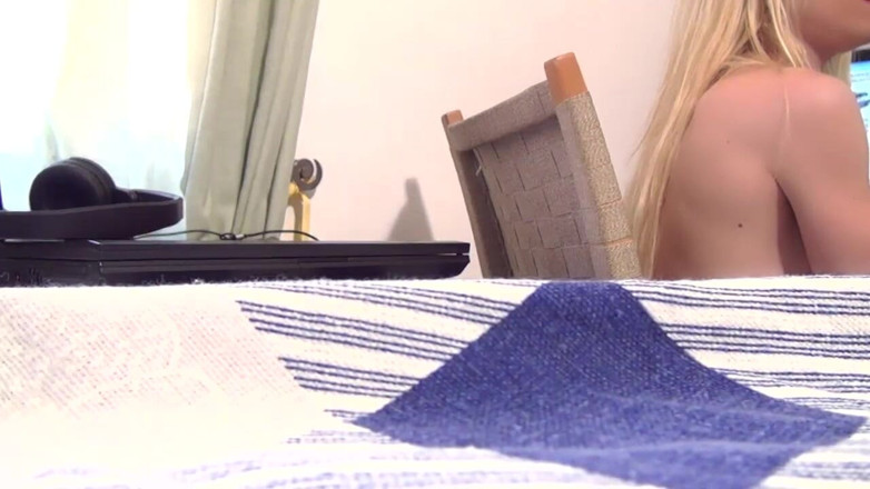 XTime Vod: Dziewczyna tatusia