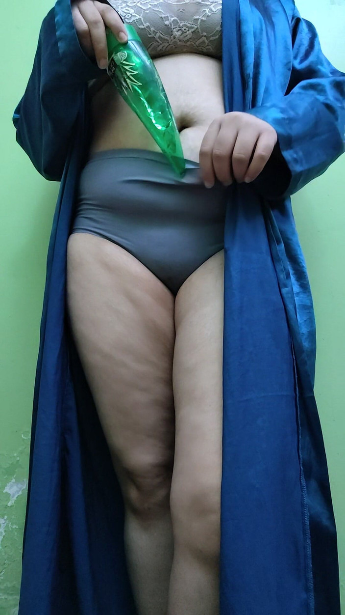 Ali Muhammad: Ach, má vagína! Jsem úplně nahá!