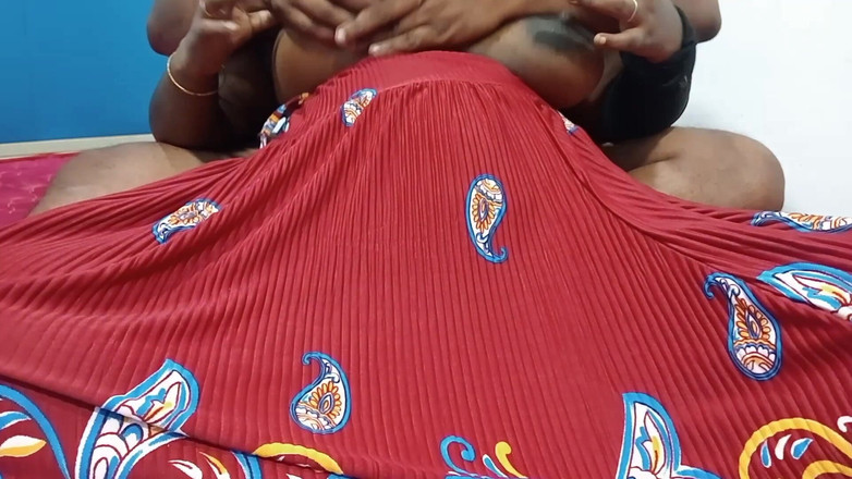 Veni: Istri tamil tamil lagi asik fingering memeknya pakai jari sambil...