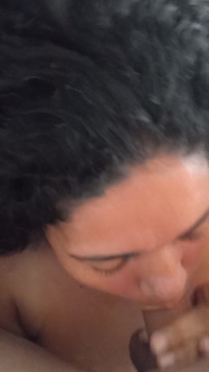 Valkyrieandluigy: Пухлая богато поедает