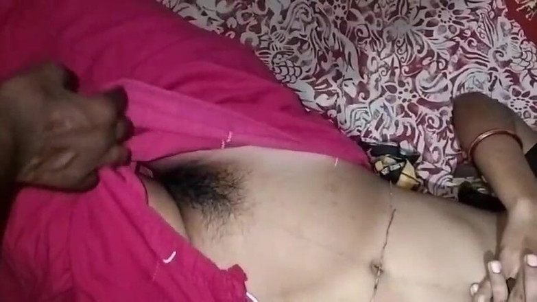 Mava mava: सौतेली बहन सेक्स मेरी सौतेली बहन को चोदती है जब वह घर पर अकेली होती है जब वह उसे चोदती है लेकिन हम नियंत्रण नहीं होते