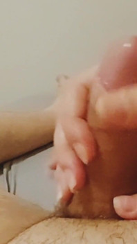 Sperma-Explosion mit diesem tollen Handjob!