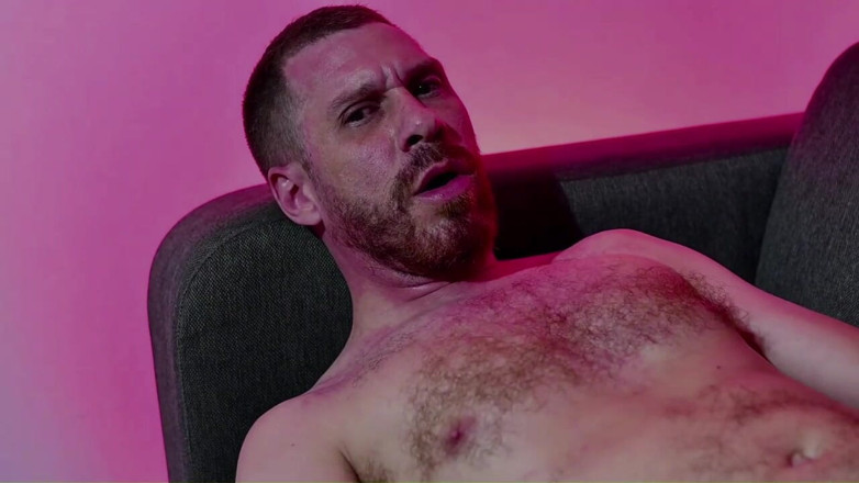 Andres Ivanoff: Jerking off After a Photo Shot