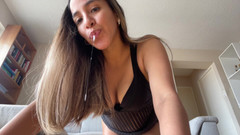Goddess Alexa femdom: Ponížení obryně Beta