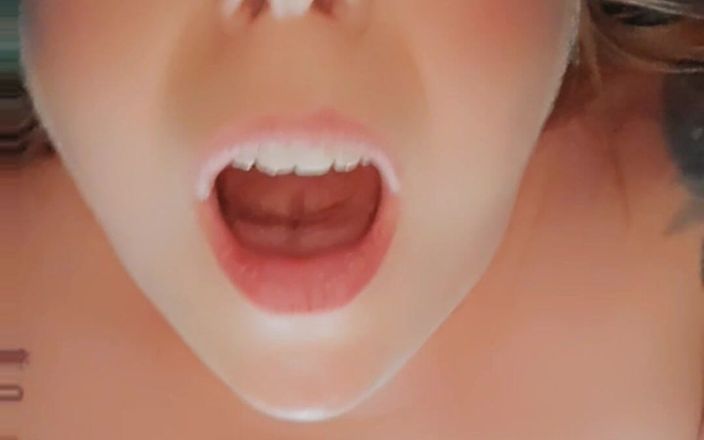 Jenn Sexxii: Coño mojado con facial en primer plano