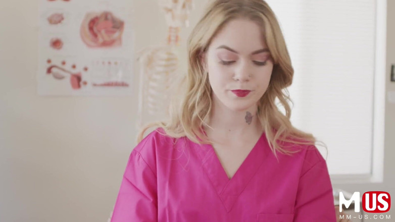 Model Media US: リアルPOVアドベンチャー:かわいい看護師は彼女の角質患者のために考えられないことをします