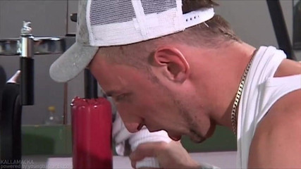 Young Bastards: Timo Krupp trénuje zadek Tony Mayas