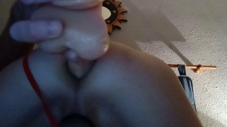 Ratapcxsumi: Dört ayak üzerinde ve götümü dildoyla sikiyorum