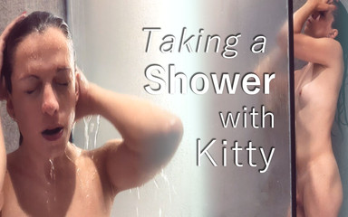 KittyKaash: 키티 카쉬와 샤워하기