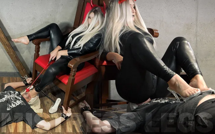 Mistress Legs: Obedient Slave Under Mistress' Chair Opens Mouth Wide and Submits