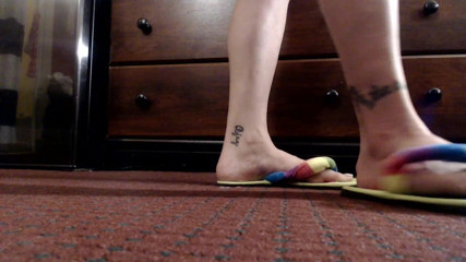 Abby Anna: 360' pohled zralá chodidla nohy flipflops