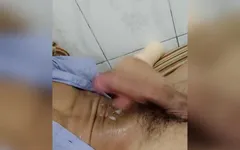 मुझे अपने छोटे खिलौने को चोदने में मज़ा आया