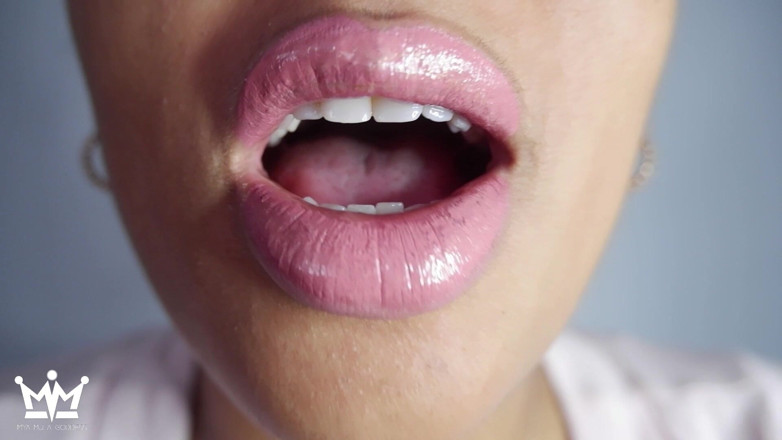 Mya Mula Goddess: Ești ursul meu gumat