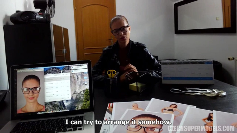 Czech Supermodels: České supermodelky 12: Lucie: Dobrodružná studentka si užívá svou první hardcore...
