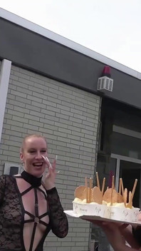 6 chicas preñadas en gangbang al aire libre
