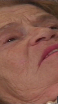 Horrid nonna rossa brutta fica scopata da cazzo e lezbo cagna costruttore dildo!