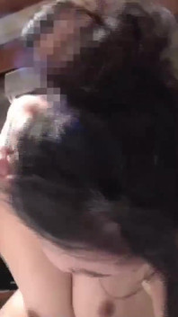 Pemandian air panas dengan wanita toket besar yang sudah menikah. Bagian 1