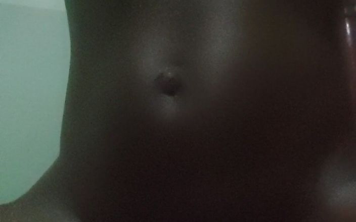 Lyssbees: Hot Lyzi
