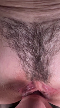 POV sqirting orgasmy do pusy - detailní lízání krémové kundičky a klitorisu