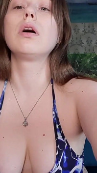 Milf fumando e gozando alto parte.1