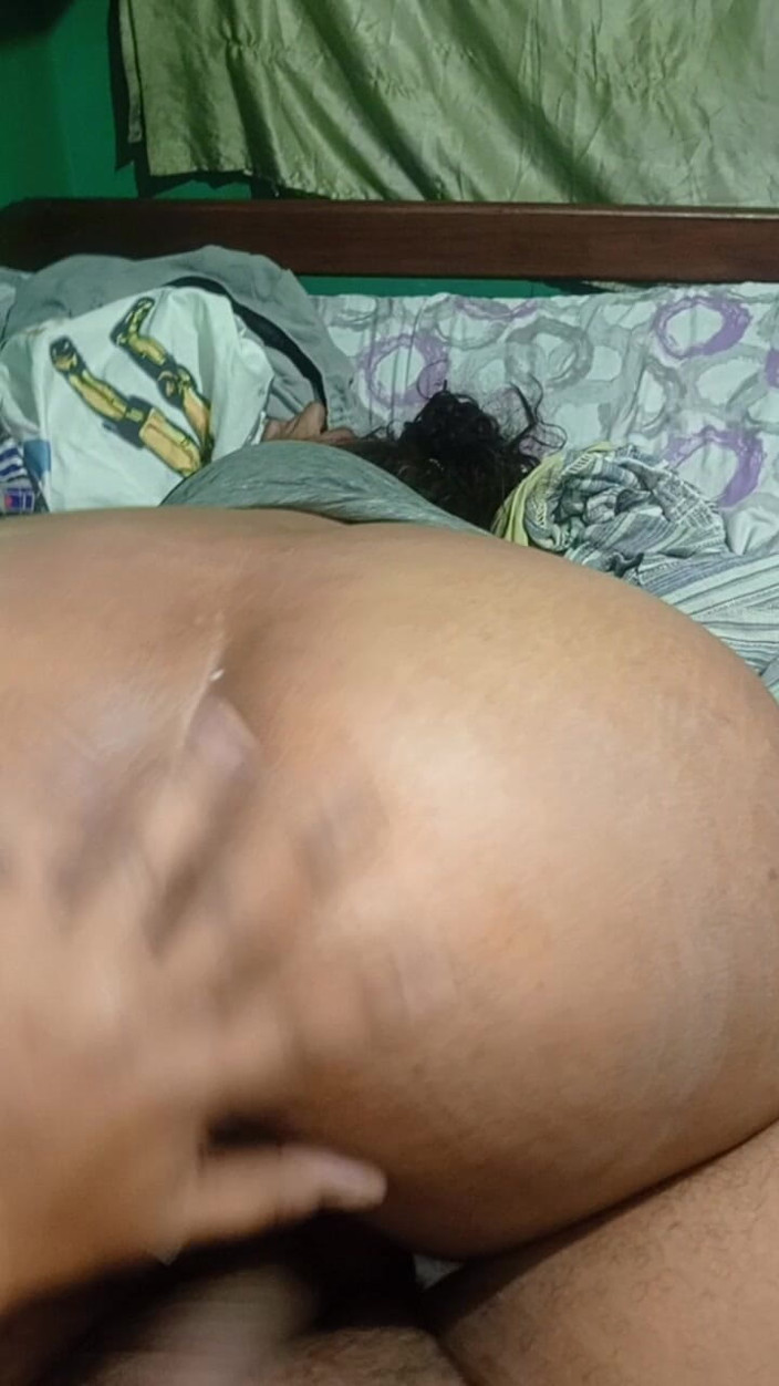 Sofixxx: Prstění do těsné kundičky mé tchyně