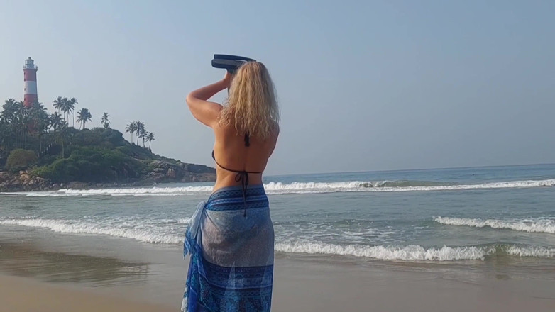 Selena701: Bini blonde matang amatur menikmati regangan bogel dan seks