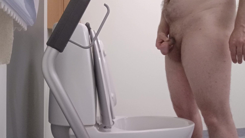 Ed Eden: Bagno pubblico 6
