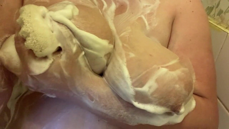 Real homemade BBW BBC porn: Bbwbootyful  - Shower soapy boobs play