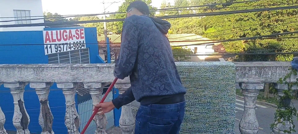 Erick rosa ofc: Mijn stiefmoeder strafte me, ik keek naar haar onder de...