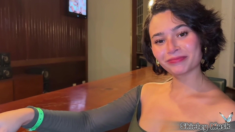 Shirley Musk: Evli olup olmadığını izleme. kocamı yabancıyla aldatıyor