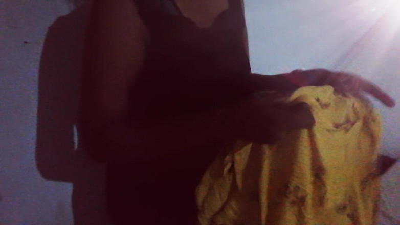 Tina Baby: Ibu tiriku yang sebenarnya datang untuk meniduriku