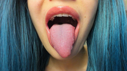 Rarible Diamond: Baba goteando de mi lengua