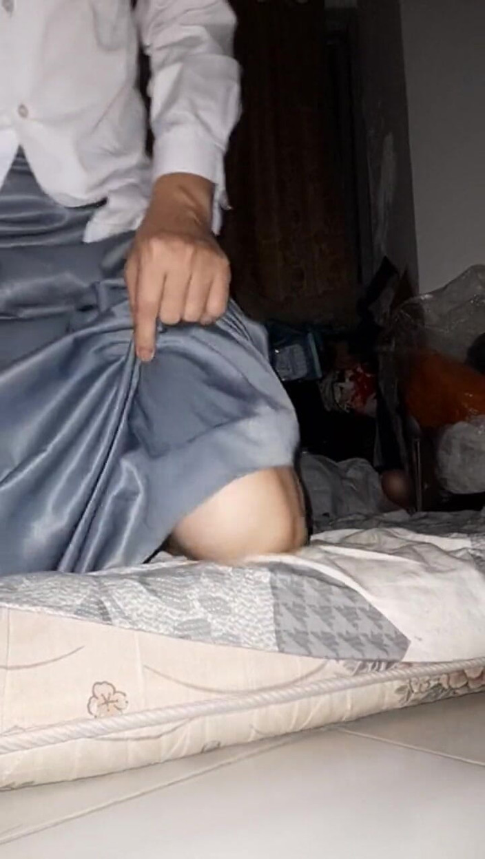 Naomisinka: Pancutan mani awek kolej berseragam