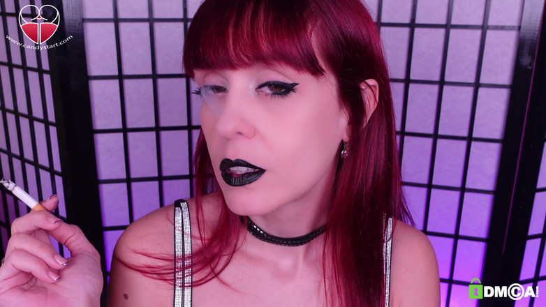 Candystart Videos: Palenie zbliżenie Czarne usta