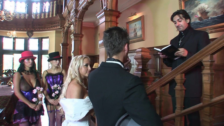 Im Bored lets Orgy: The wedding took a kinky turn