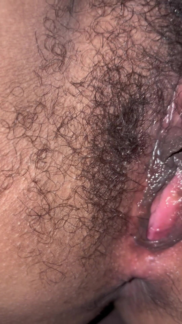 Milfmaster132: Indian desi se fute cu degetul și se fute cu partenerul...