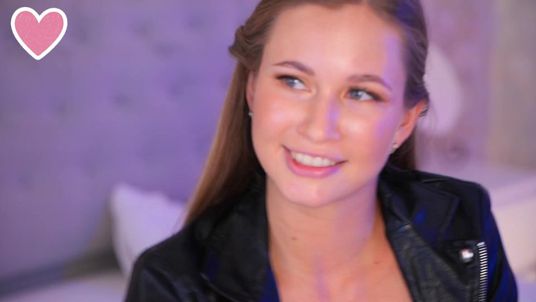 Stella Cardo: Stella adoră când vaginul ei este plin