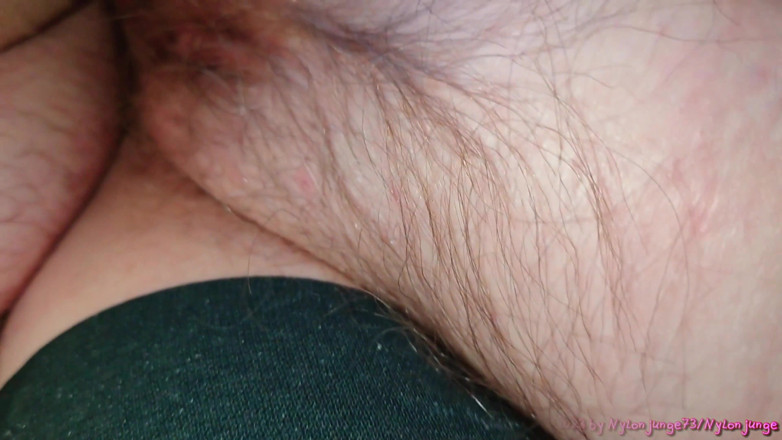 NylonjungeCarmen: 할머니의 털이 무성한 보지에 사정, 질싸