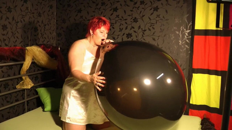 Anna Devot: Annadevot - Black balloon, golden heels, red fingernails