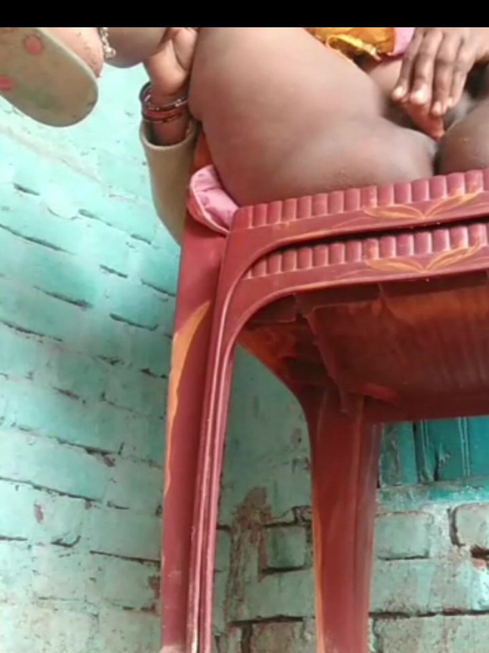 Rakhi3e: Moje mládí je velmi žíznivé